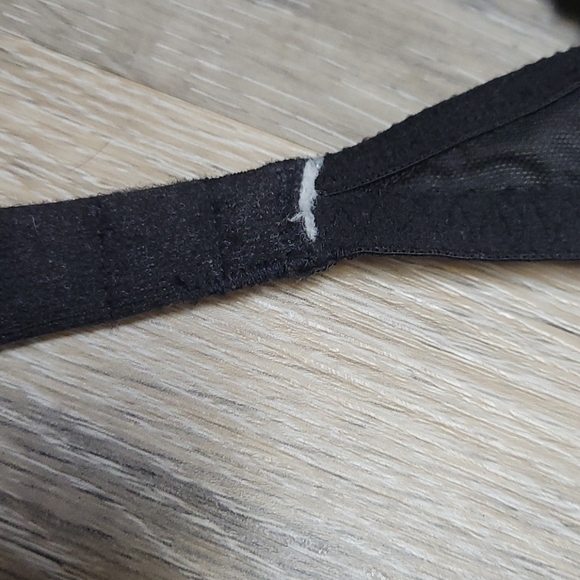 Pink Bra - Picture 4 of 4